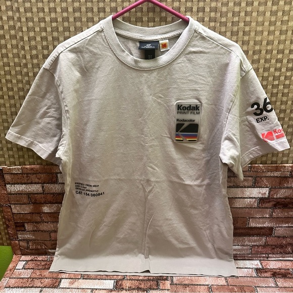 H&H x Kodak Beige Graphic T-Shirt size M - Picture 2 of 11